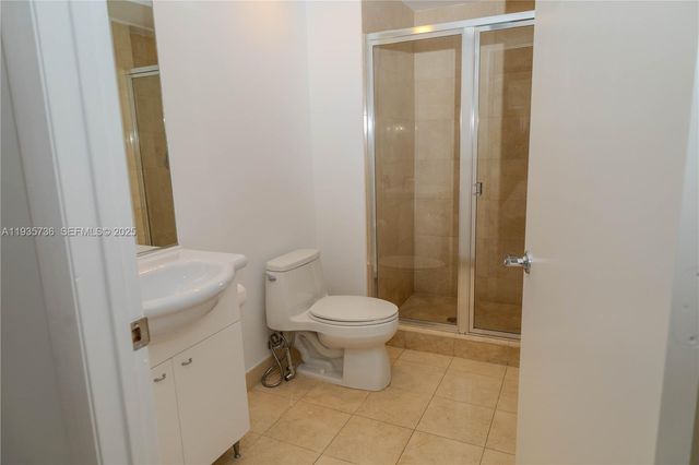 1800 S Ocean Dr 908, Hallandale Beach, FL 33009