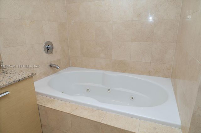 1800 S Ocean Dr 908, Hallandale Beach, FL 33009