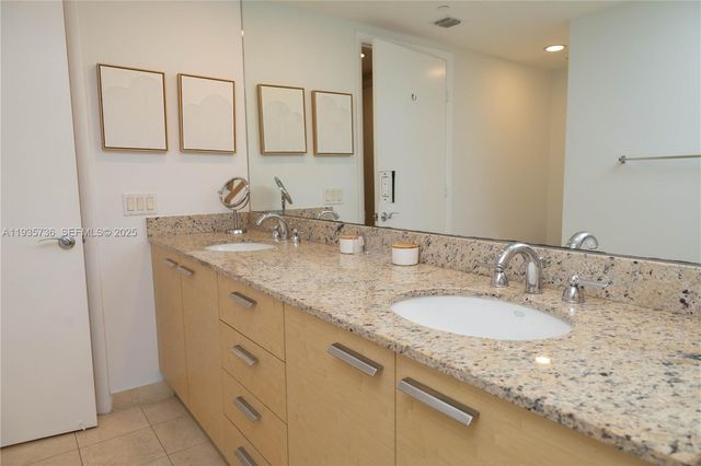 1800 S Ocean Dr 908, Hallandale Beach, FL 33009