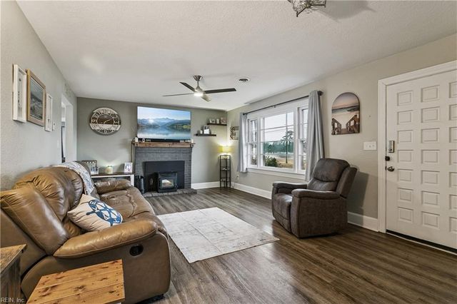 1724 Whaleyville BLVD, Suffolk, VA 23434