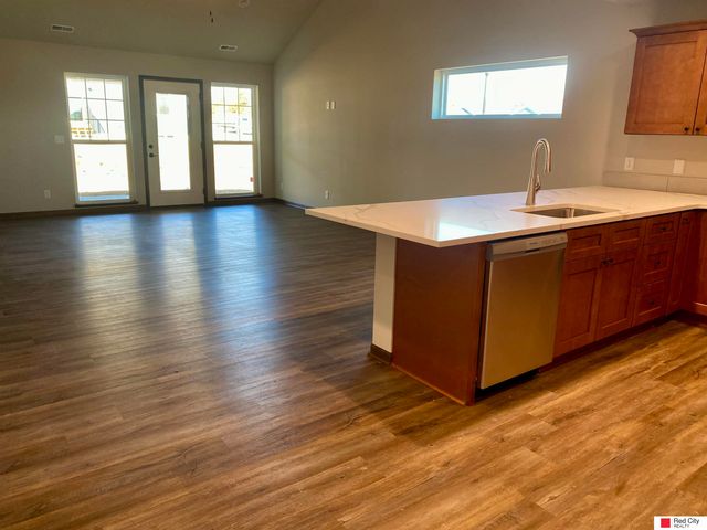 104 W Ida Lane, Lincoln, NE 68523