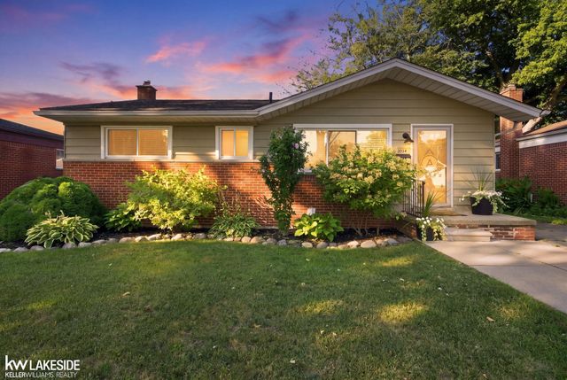 22834 E 13 Mile Road, Saint Clair Shores, MI 48082