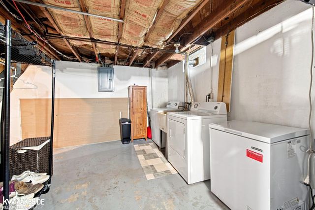 22834 E 13 Mile Road, Saint Clair Shores, MI 48082