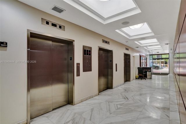 168 SE 1st St 1200, Miami, FL 33131