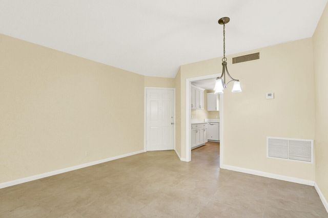 9 Westwood Avenue 102b, Tequesta, FL 33469