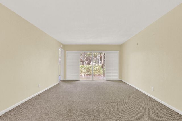 9 Westwood Avenue 102b, Tequesta, FL 33469
