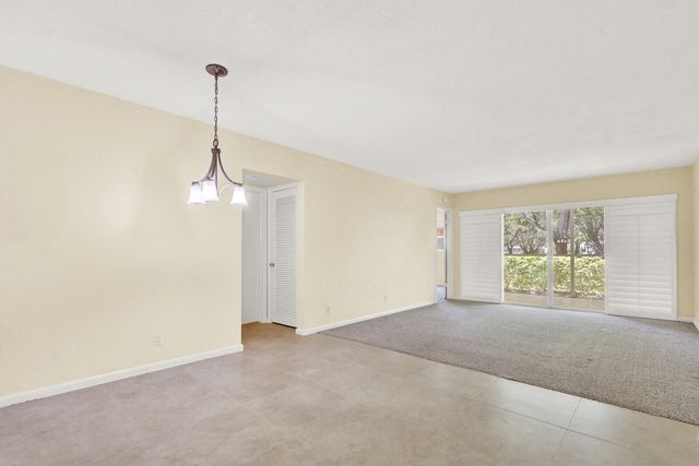 9 Westwood Avenue 102b, Tequesta, FL 33469