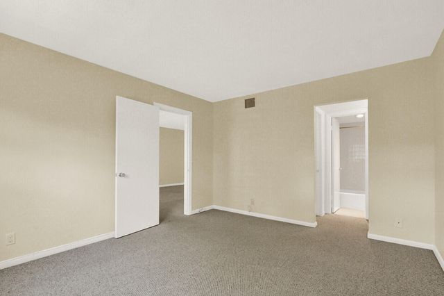 9 Westwood Avenue 102b, Tequesta, FL 33469