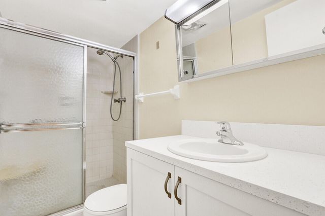 9 Westwood Avenue 102b, Tequesta, FL 33469