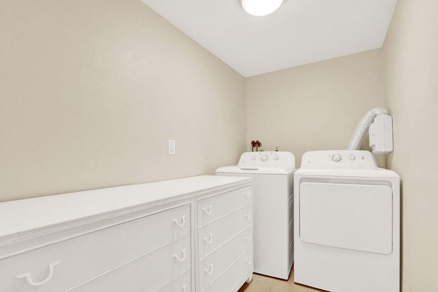 9 Westwood Avenue 102b, Tequesta, FL 33469