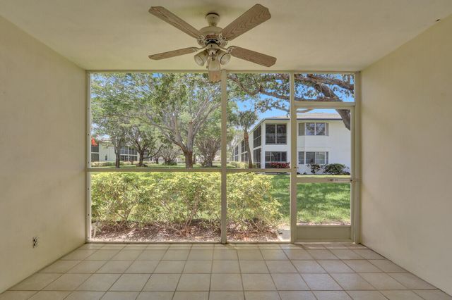 9 Westwood Avenue 102b, Tequesta, FL 33469