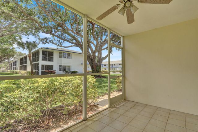 9 Westwood Avenue 102b, Tequesta, FL 33469