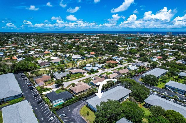 9 Westwood Avenue 102b, Tequesta, FL 33469