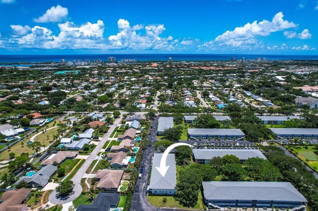 9 Westwood Avenue 102b, Tequesta, FL 33469