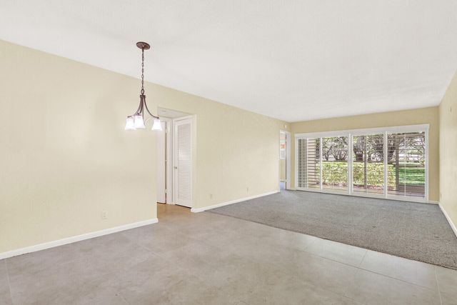 9 Westwood Avenue 102b, Tequesta, FL 33469