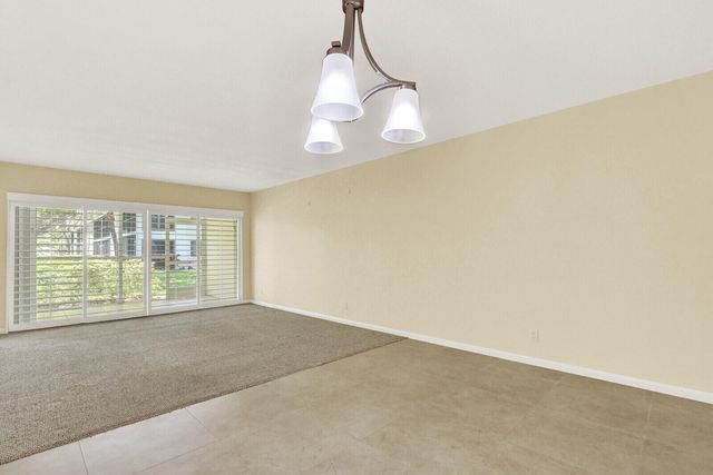 9 Westwood Avenue 102b, Tequesta, FL 33469