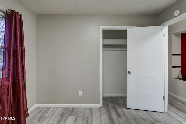 965 Roaring Fork Road, Greeneville, TN 37745