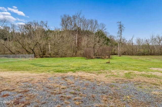 965 Roaring Fork Road, Greeneville, TN 37745