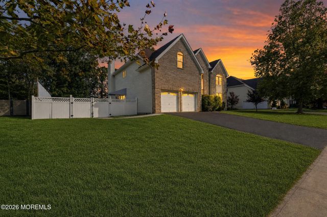 7 Salvatore Drive, Lakewood, NJ 08701