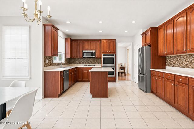 7 Salvatore Drive, Lakewood, NJ 08701