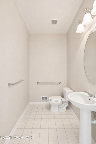 7 Salvatore Drive, Lakewood, NJ 08701
