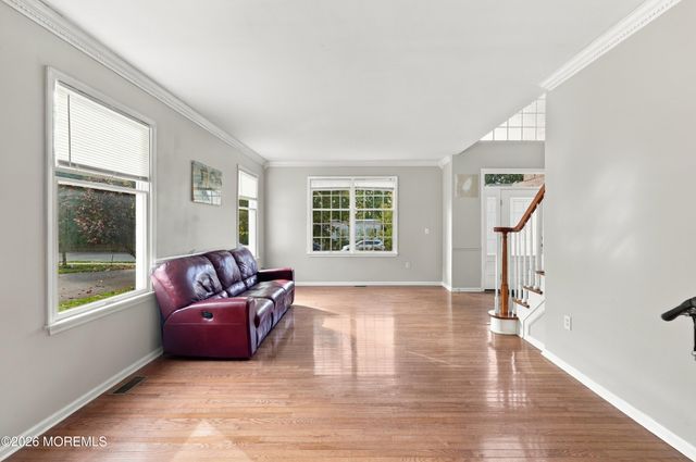 7 Salvatore Drive, Lakewood, NJ 08701