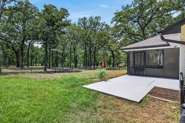 172 Colonial Drive, Mabank, TX 75156