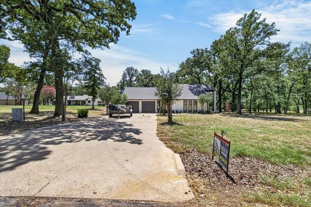 172 Colonial Drive, Mabank, TX 75156