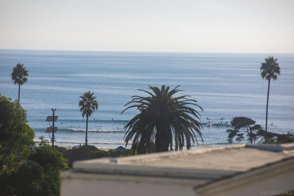 2140 Orinda Dr E, Cardiff, CA 92007