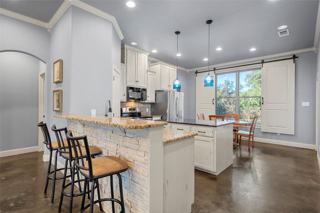 207 Cresthill Circle, Valley Mills, TX 76689