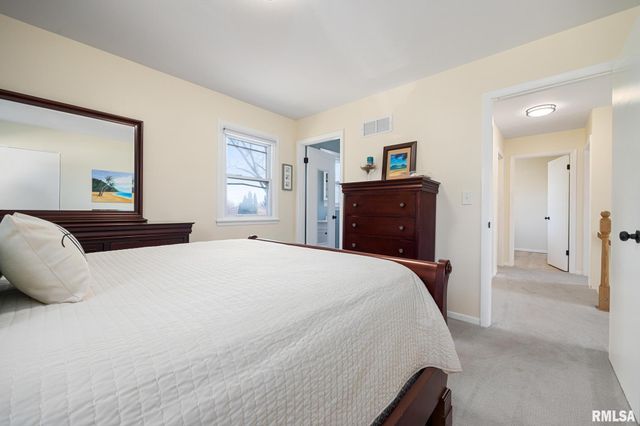 1109 E BROOKHILL Road, Peoria, IL 61615