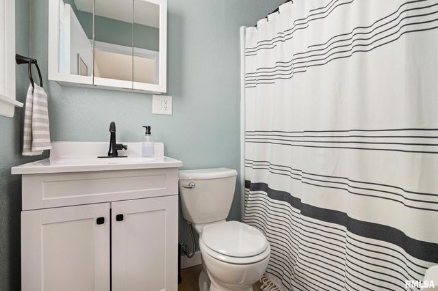 1109 E BROOKHILL Road, Peoria, IL 61615