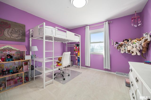 1109 E BROOKHILL Road, Peoria, IL 61615