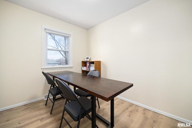 1109 E BROOKHILL Road, Peoria, IL 61615