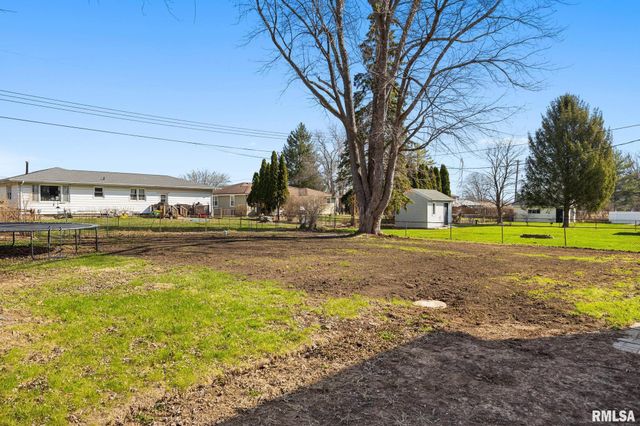 1109 E BROOKHILL Road, Peoria, IL 61615