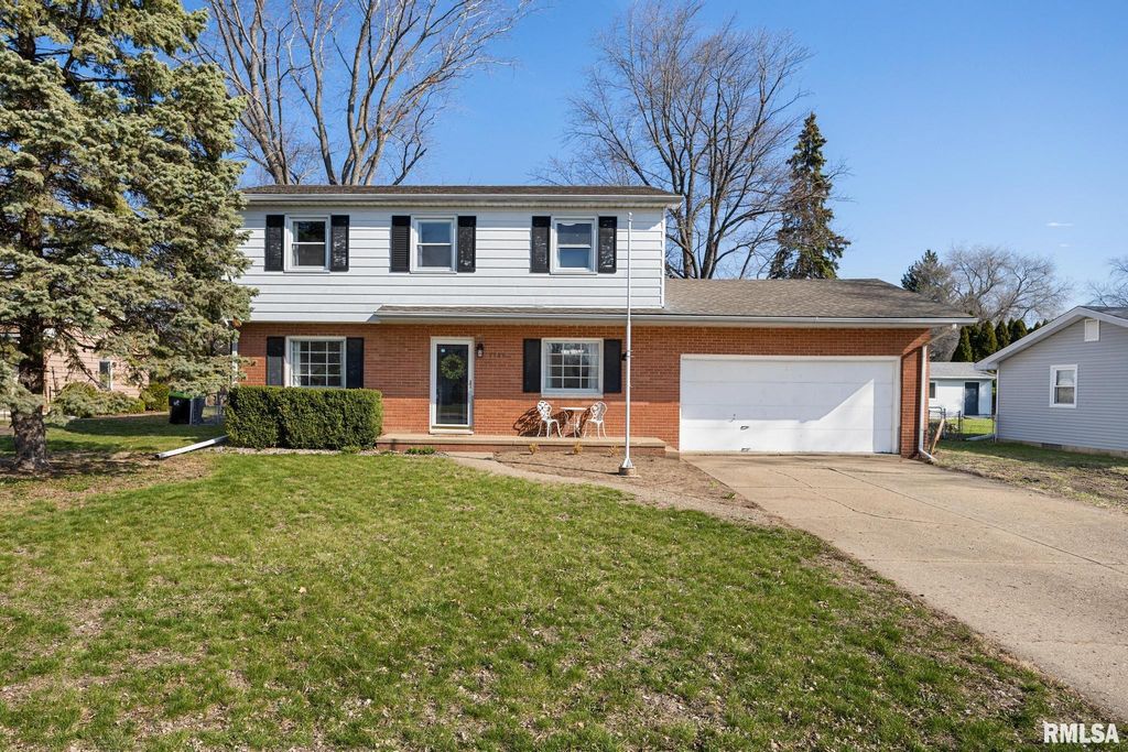 1109 E BROOKHILL Road, Peoria, IL 61615