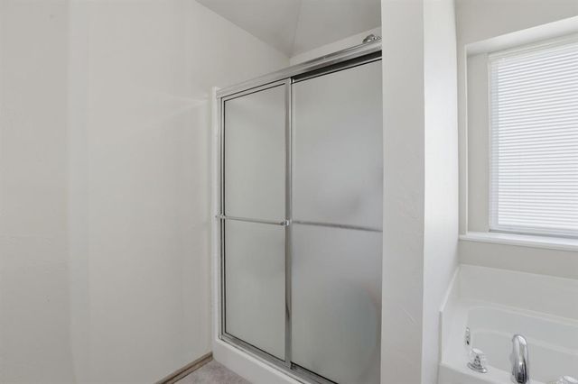 9305 Crooked Creek Lane, Moore, OK 73160