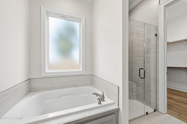 207 Grand Oak Drive, Broussard, LA 70518