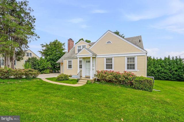 2831 SPRINGFIELD RD, Broomall, PA 19008