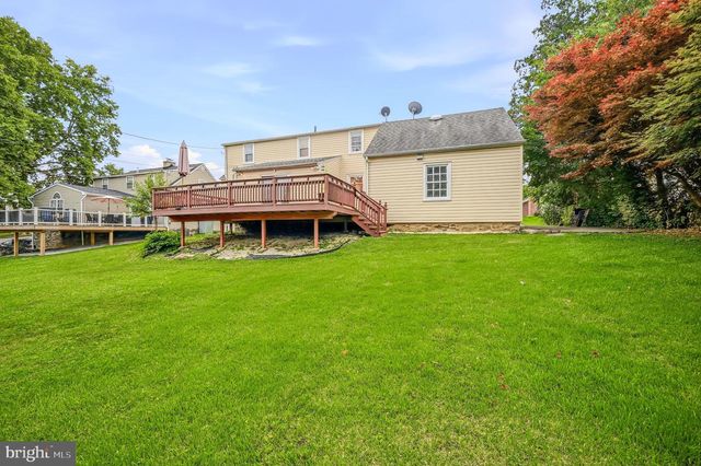 2831 SPRINGFIELD RD, Broomall, PA 19008