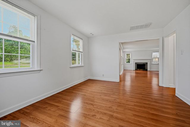 2831 SPRINGFIELD RD, Broomall, PA 19008