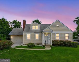 2831 SPRINGFIELD RD, Broomall, PA 19008