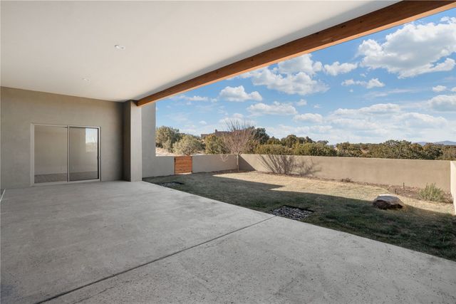26 Sundance Ridge Circle, Santa Fe, NM 87506