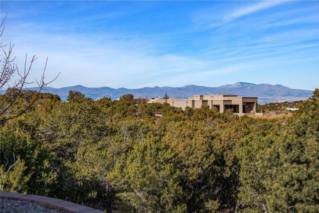 26 Sundance Ridge Circle, Santa Fe, NM 87506