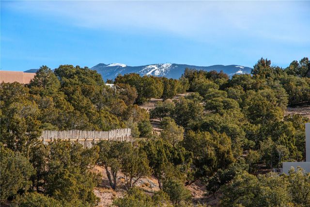 26 Sundance Ridge Circle, Santa Fe, NM 87506