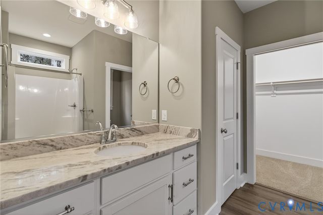 79 E Sunrise Dr, Warsaw, VA 22572