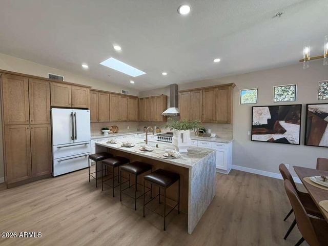 9406 E GAMBLE Lane, Scottsdale, AZ 85262