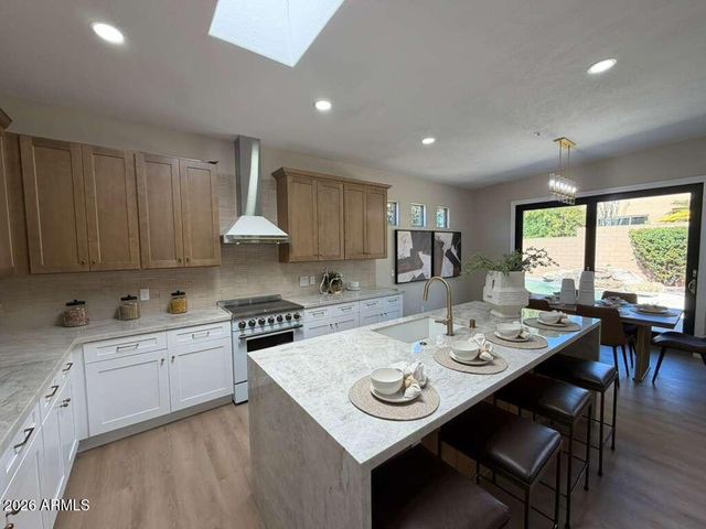 9406 E GAMBLE Lane, Scottsdale, AZ 85262