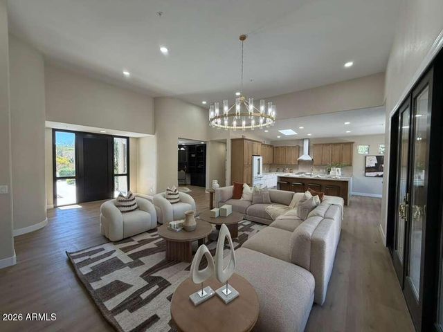 9406 E GAMBLE Lane, Scottsdale, AZ 85262