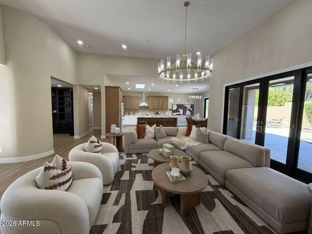 9406 E GAMBLE Lane, Scottsdale, AZ 85262